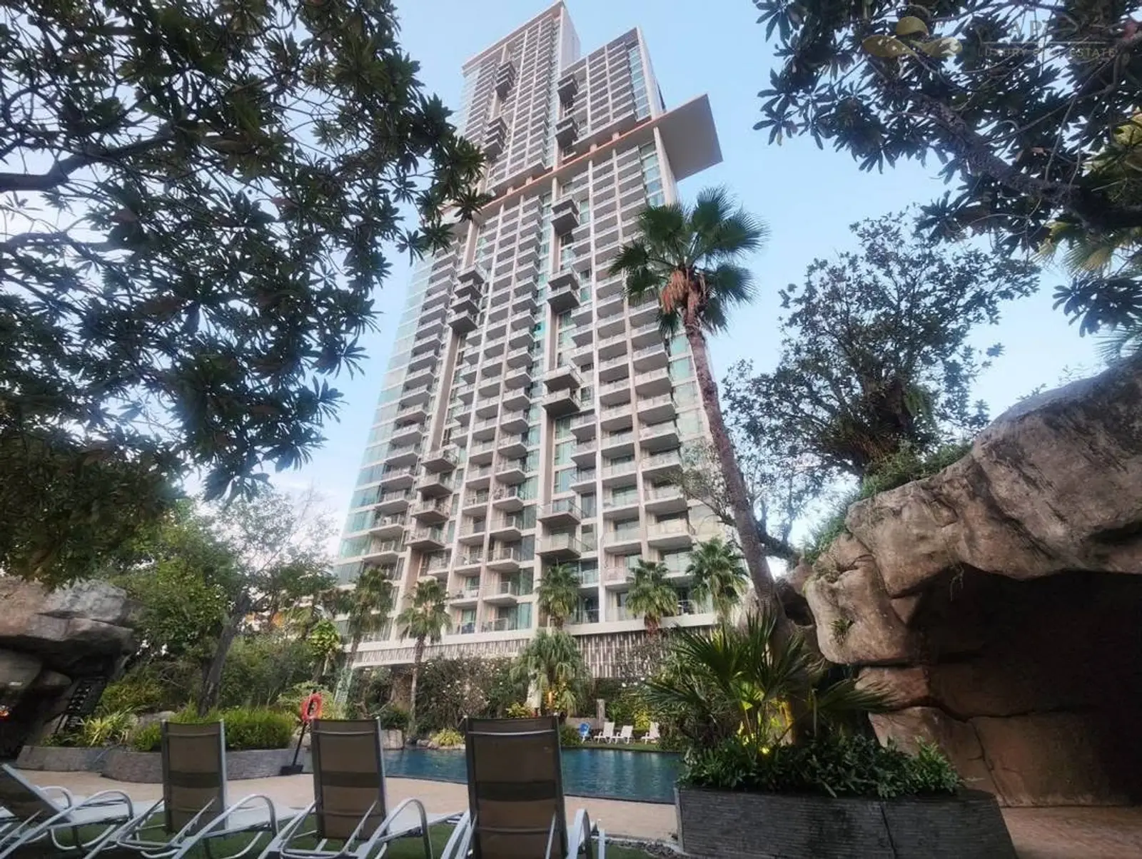 Condo 1 chambre front de mer à vendre ou à louer — North Pattaya, Pattaya