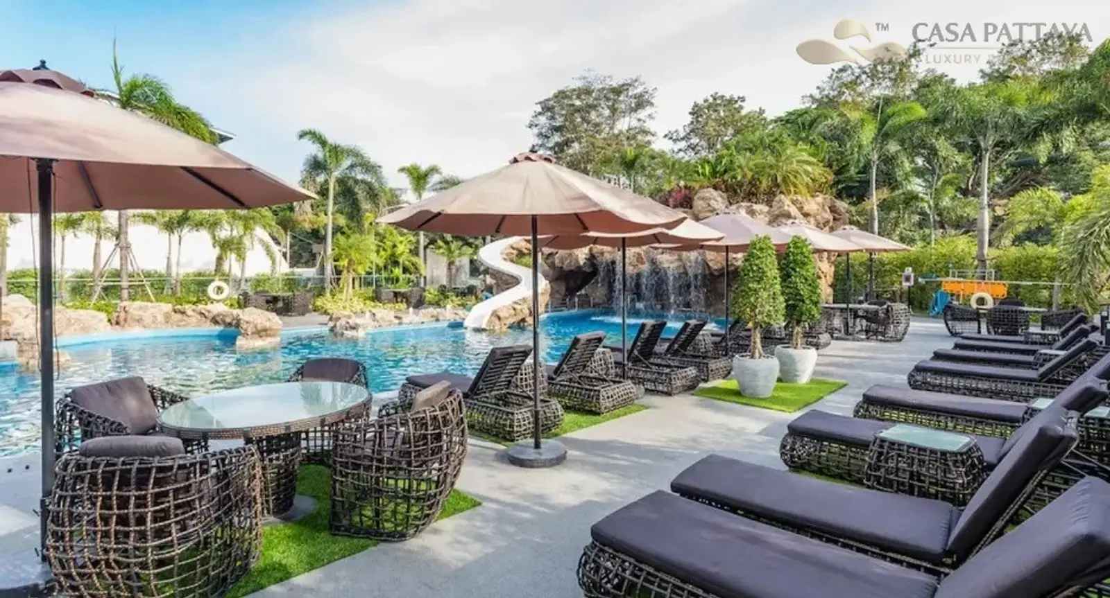 Condo 2 chambres vue mer à vendre — Pratamnak, Pattaya