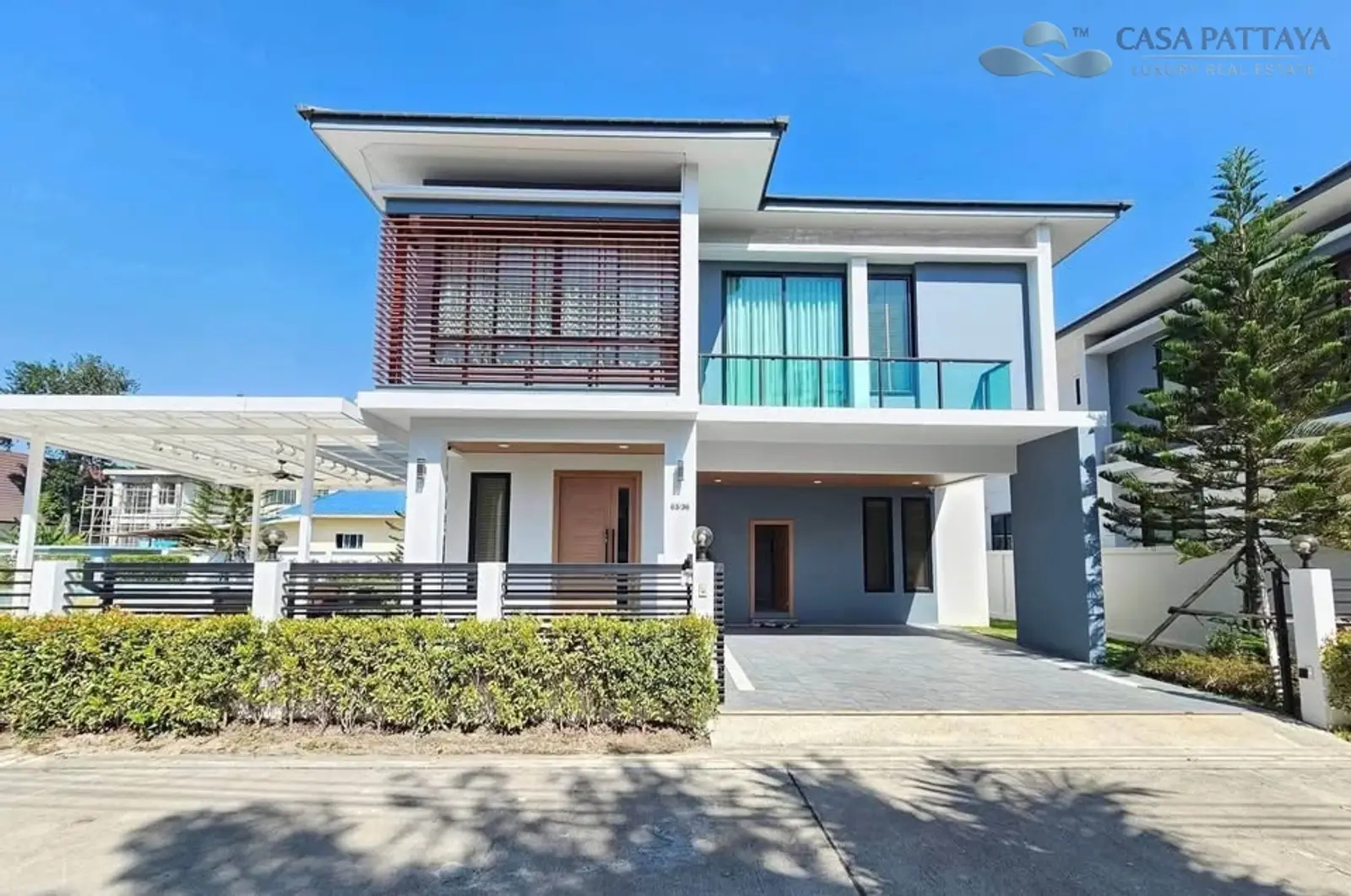 Villa avec piscine 4 chambres à vendre — East Pattaya, Pattaya