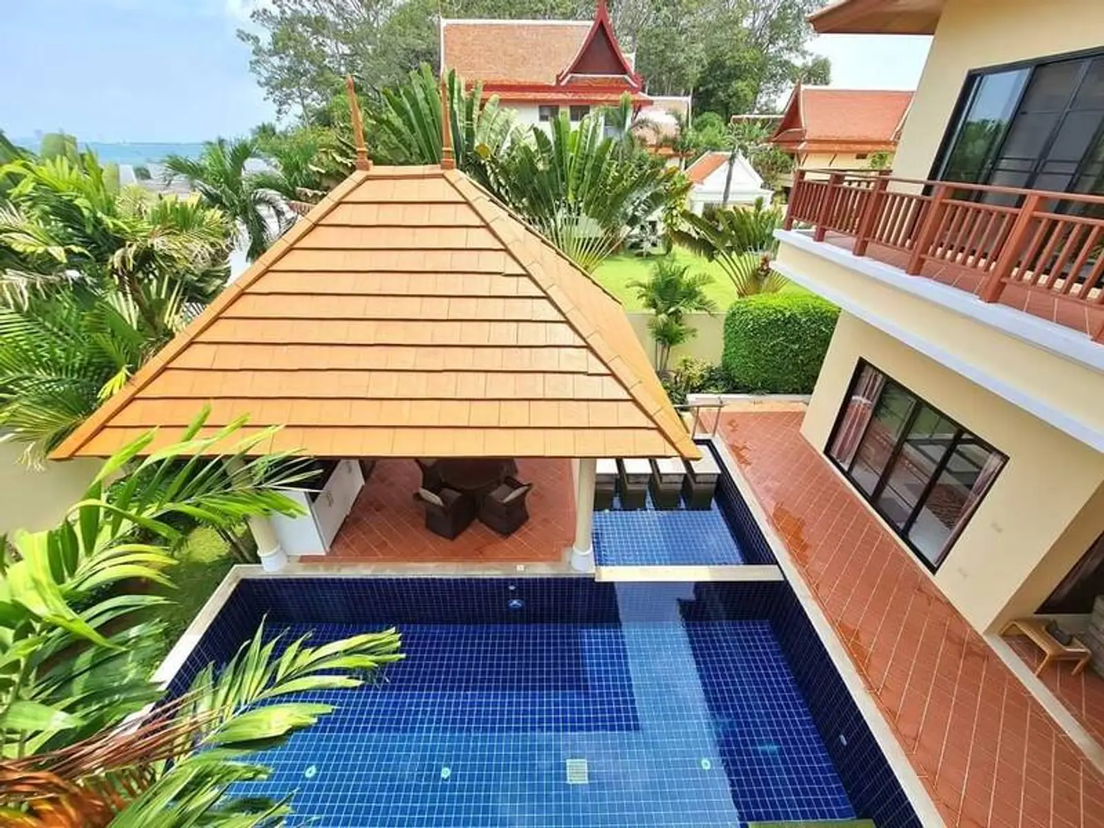Villa avec piscine 3 chambres plage à pied à vendre — Bang Saray, Pattaya
