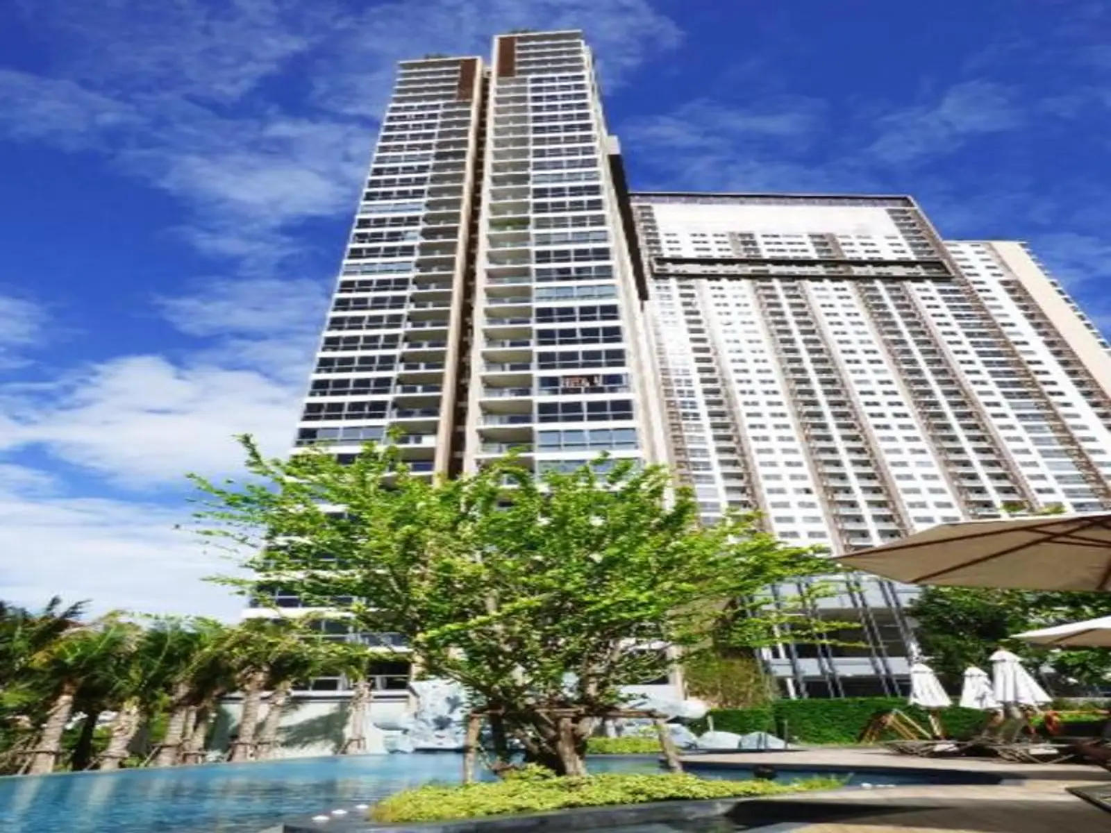Condo plage à pied à vendre — Pratamnak, Pattaya