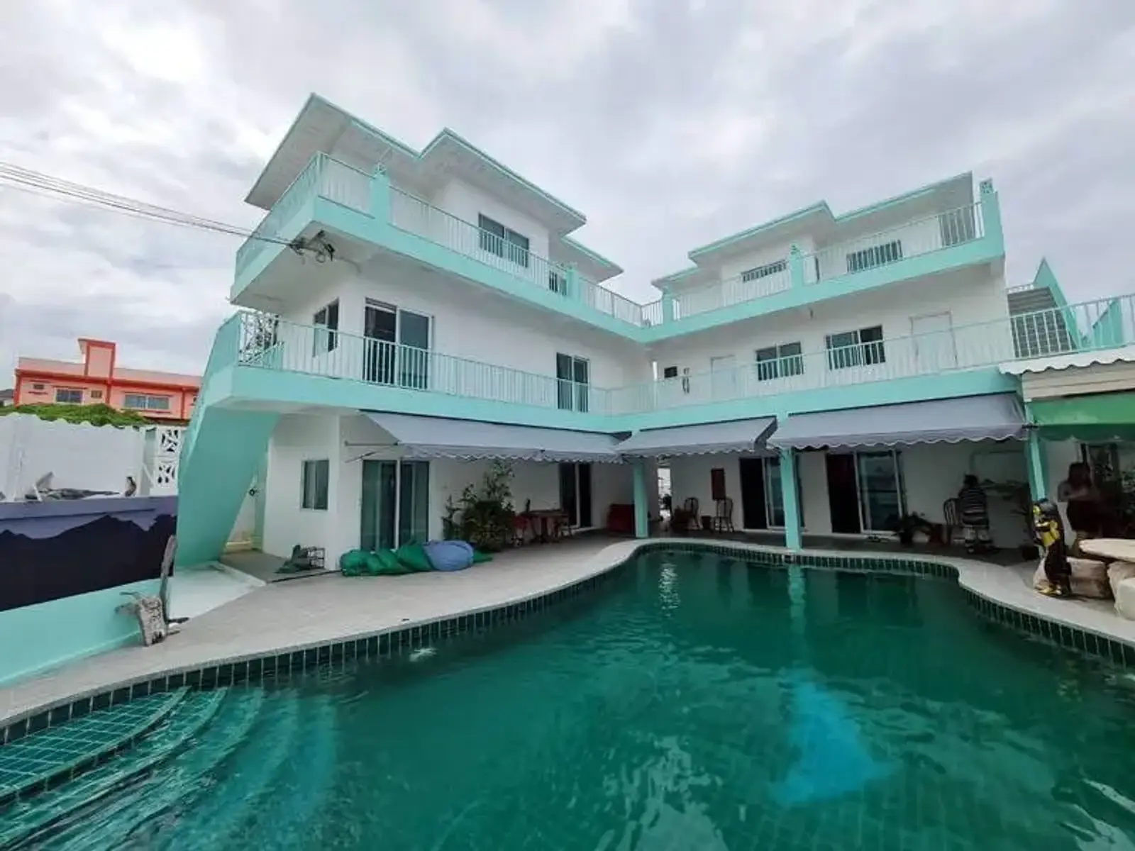 Hôtel / guesthouse 8 chambres à vendre — Sattahip, Pattaya