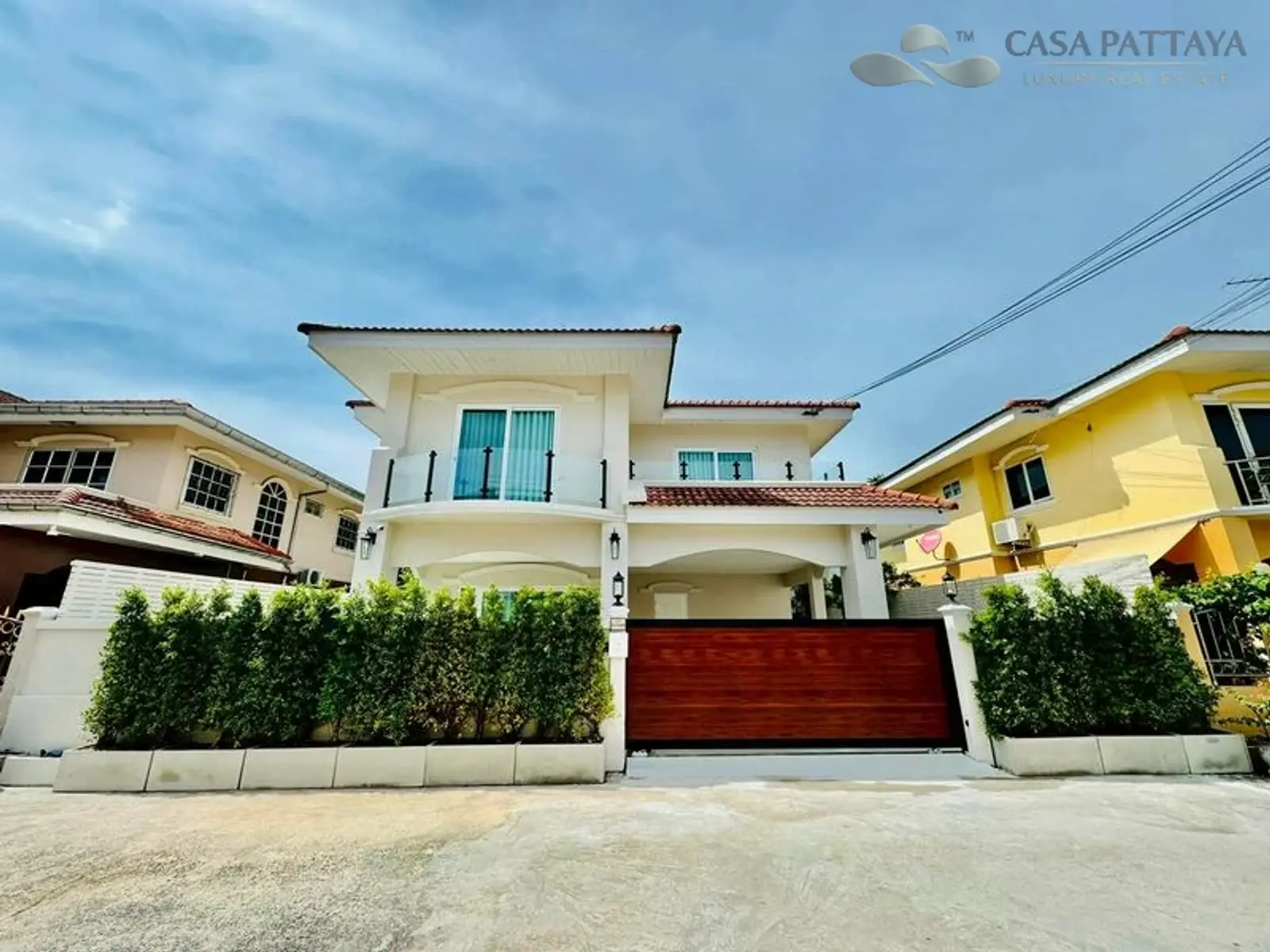 Villa avec piscine 4 chambres à vendre — North Pattaya, Pattaya