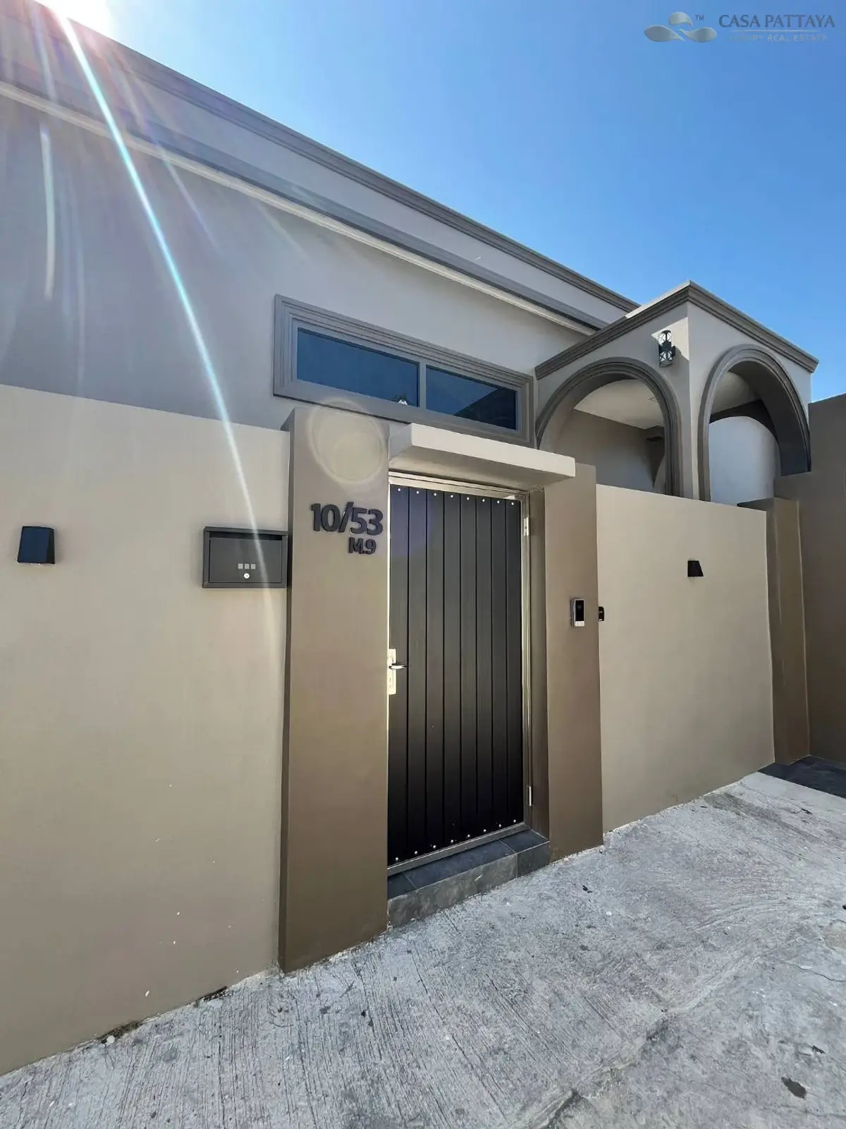 Villa avec piscine 3 chambres à vendre — Mabprachan, Pattaya