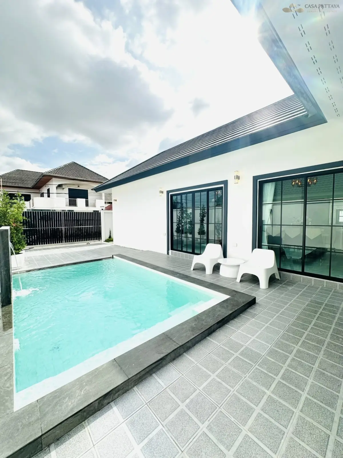 Villa avec piscine 3 chambres à vendre — East Pattaya, Pattaya